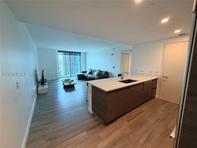 Building Photo - 1100 S Miami Ave
