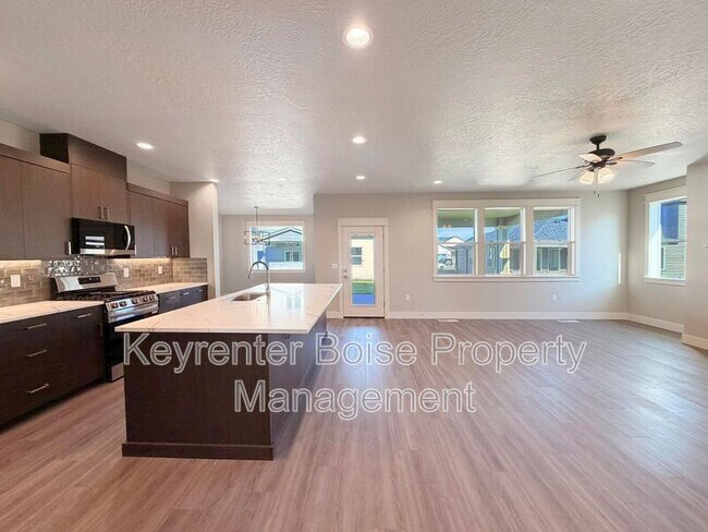 Foto del edificio - 4400 E Wedge St