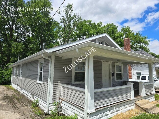 Building Photo - Large 3/2 Next to Ball State!