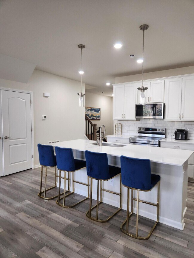 Foto del edificio - 23102 Addison Cir