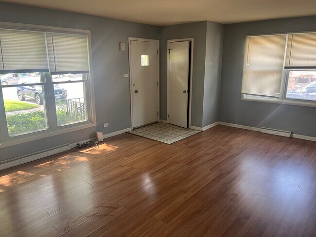 Foto del edificio - 17229 Burnham Ave