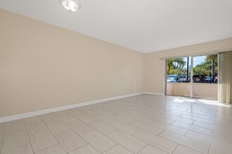 Building Photo - 7765 SW 86th St