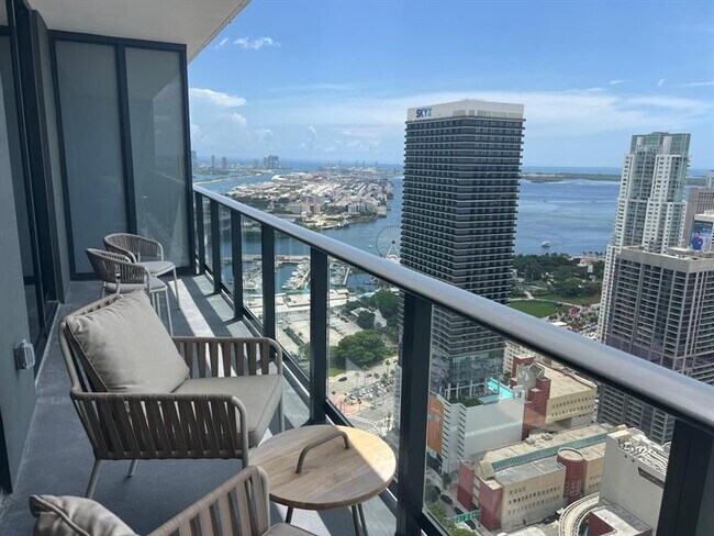 Foto del edificio - 159 NE 6th St