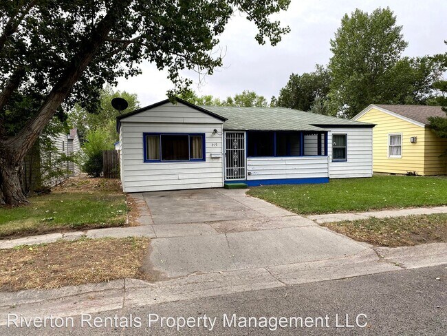 Building Photo - 3 br, 1 bath House - 919 E Roosevelt
