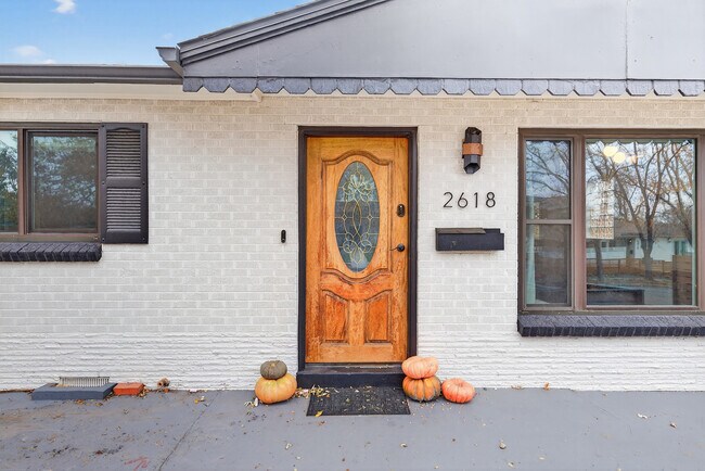 Foto del edificio - 2618 Meade St