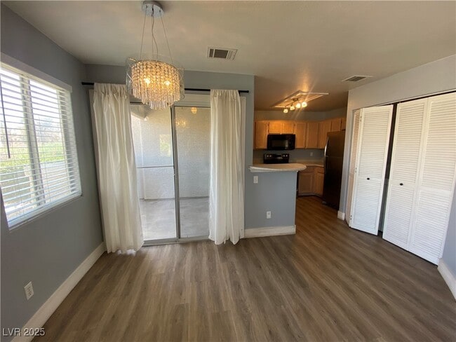 Building Photo - 1028 Allure Dr