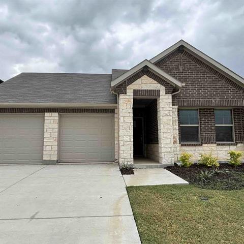 Foto principal - 1023 Emberwood Dr