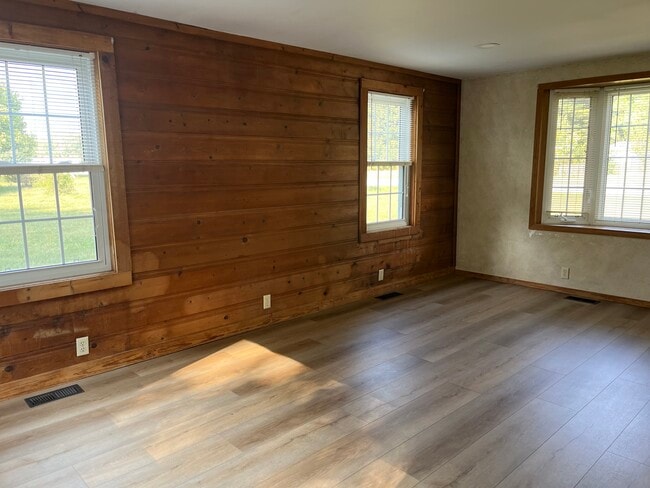 Photo - 1035 IN-25 House