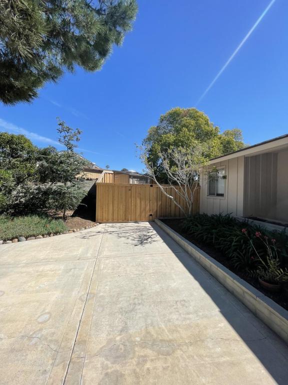 Building Photo - 4903 Whitehaven Way