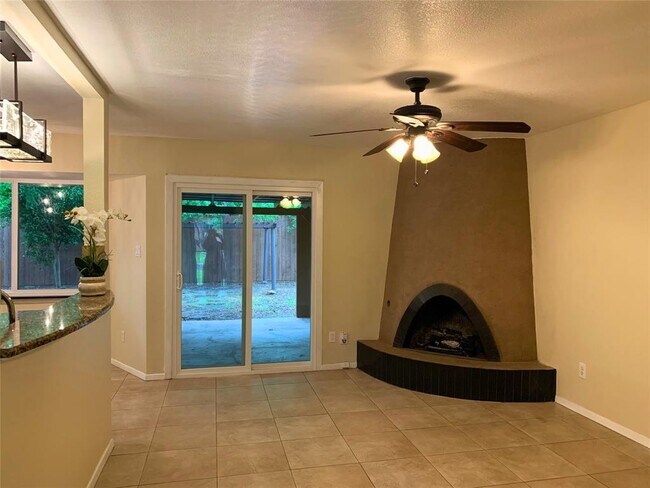 Building Photo - 4905 Richmond Ave