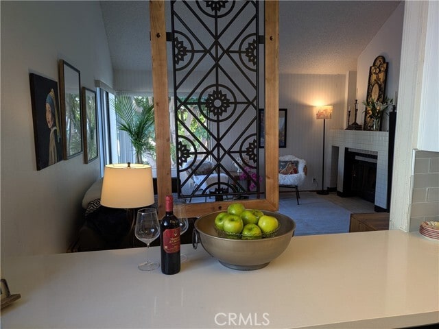 Building Photo - 520 Via De La Valle