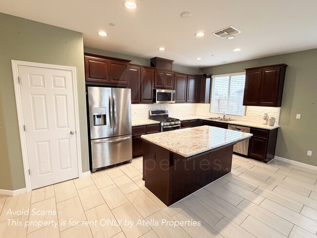 Building Photo - 654 Melbourne Way