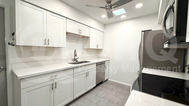 Foto del edificio - 13211 N Cedar Dr