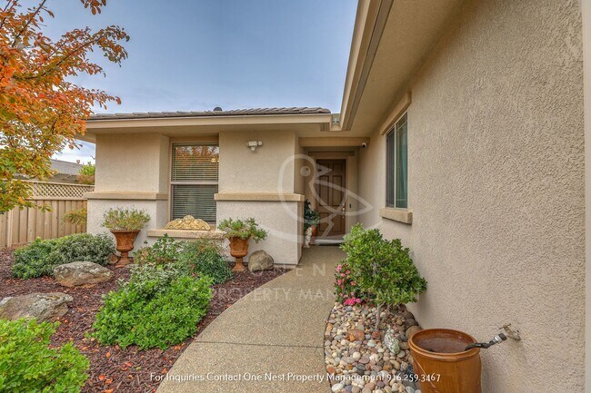 Building Photo - Fully Furnished 3 bd 2 ba home in Sun City...