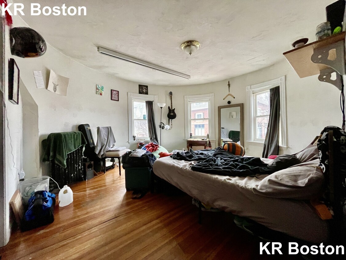 Primary Photo - 28 Brainerd Rd
