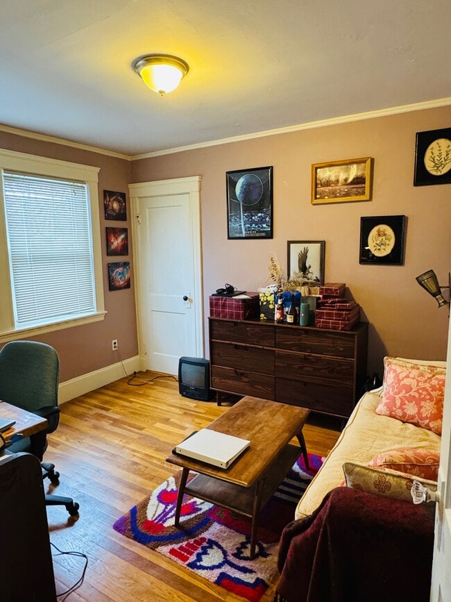 Foto del edificio - 102 Bennett St