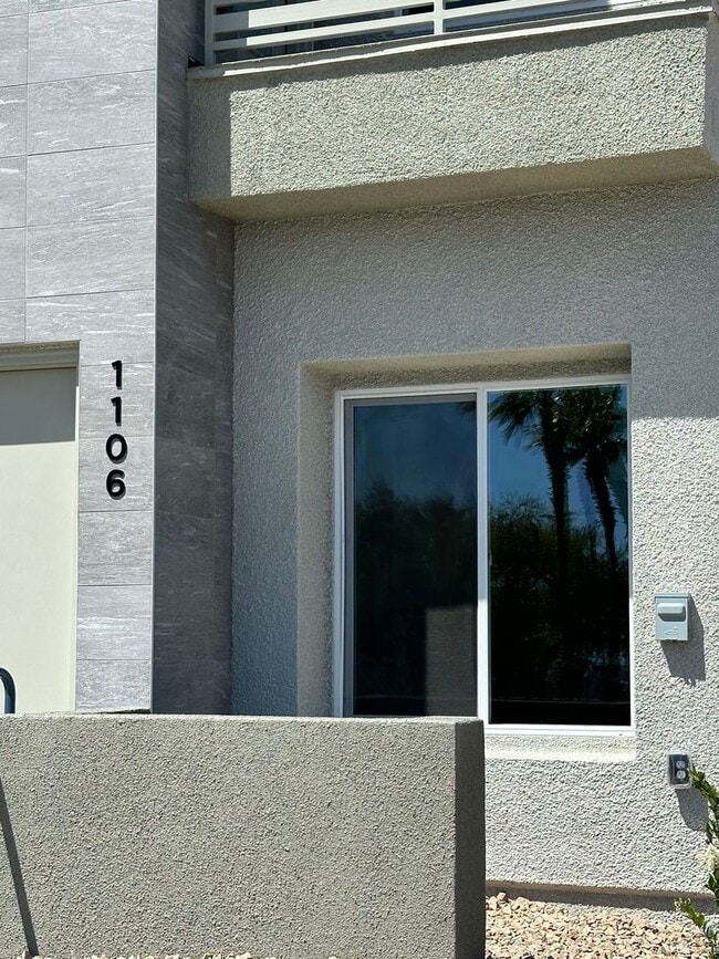 Building Photo - Your Dream Home Awaits: Spacious Summerlin...