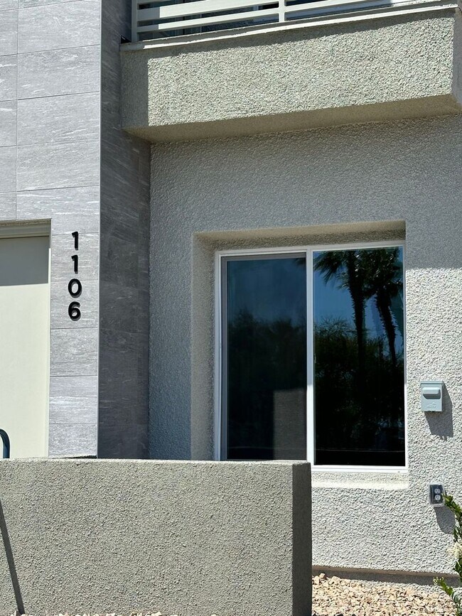 Foto del edificio - Your Dream Home Awaits: Spacious Summerlin...
