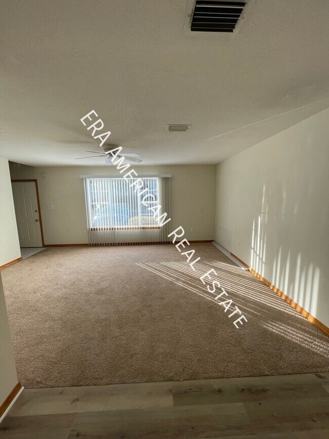 Building Photo - 836 Stonegate Ct