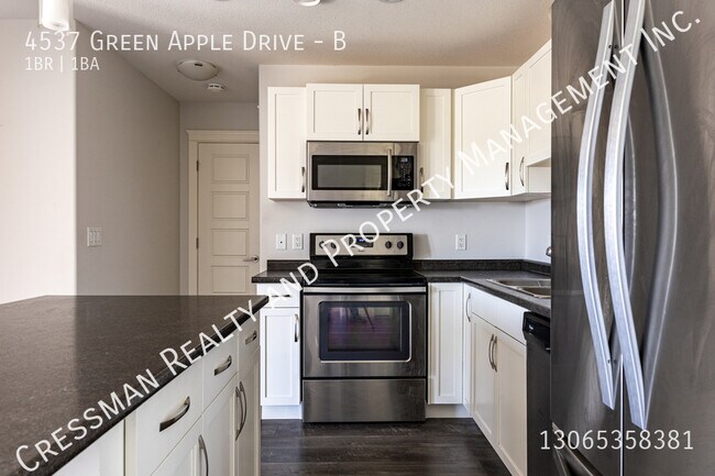 Photo du bâtiment - 1 Bed 1 Bath Carriage suite in Regina SK