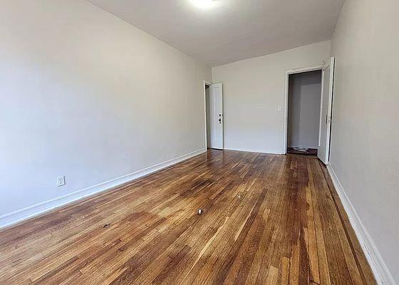 Foto del edificio - 1 bedroom in Bronx NY 10462