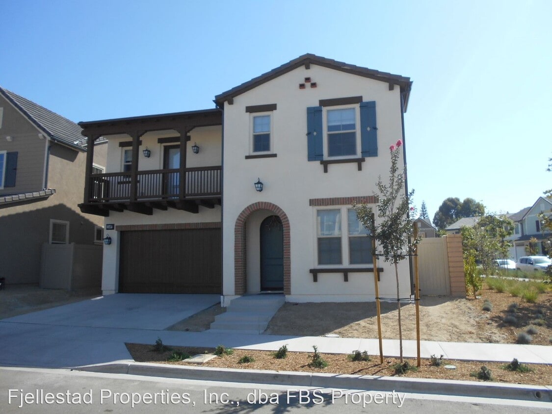 Primary Photo - 4 br, 3.5 bath House - 13407 Red Oak Way