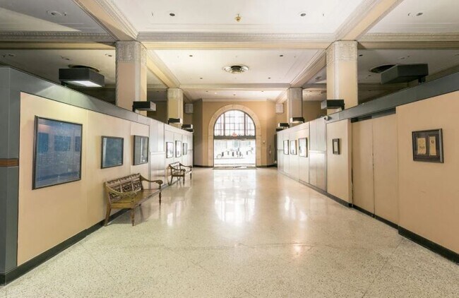 Building Photo - 3105 San Jacinto St