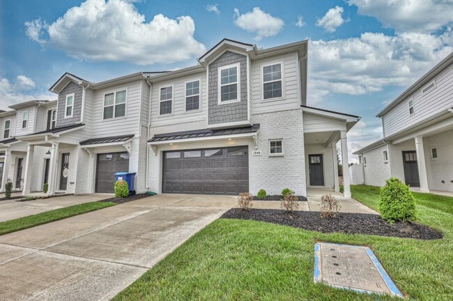 Brand New Luxury Townhome! 3 BR, 2.5 BA, 2 Car Garage, Pool, Dog Park, and More! - Brand New Luxury Townhome! 3 BR, 2.5 BA, 2 Car Garage, Pool, Dog Park, and More!