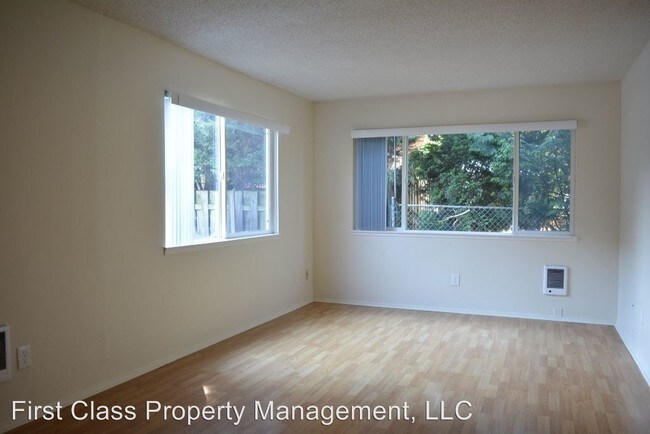 Building Photo - 3309 SE 13th Ave