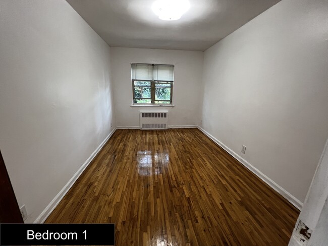 Bedroom 1 - 28 -35 45th St