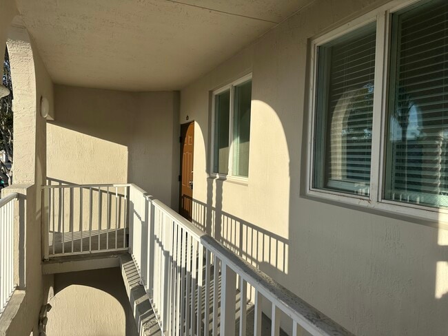 Building Photo - 2755 SE 16th Ave