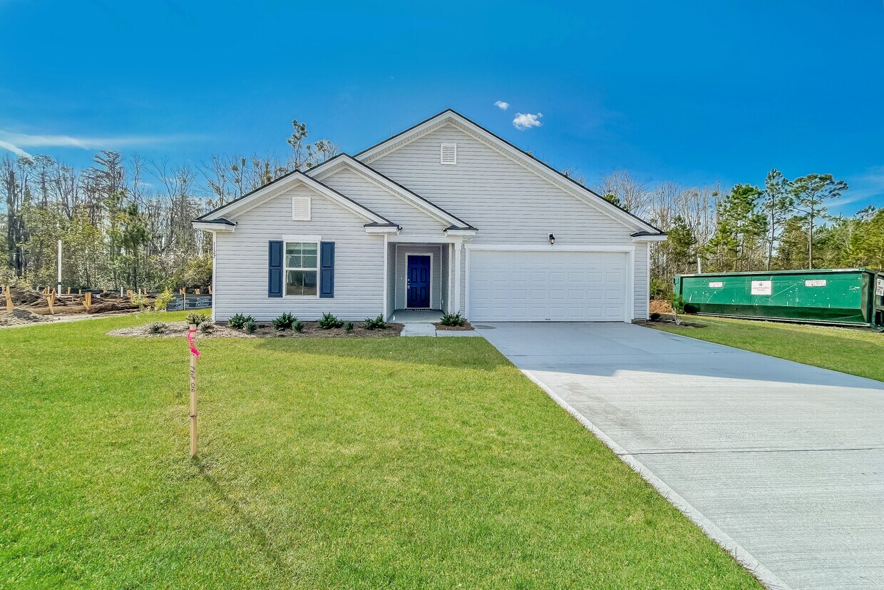 1005 Autumns Wood Cir E, Brunswick, GA 31525 House Rental in