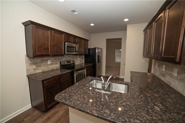 Building Photo - 376 Pernell