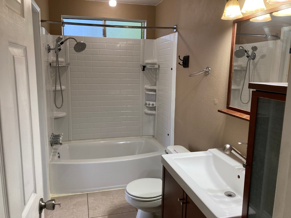 Foto principal - 3100 Andre Ln
