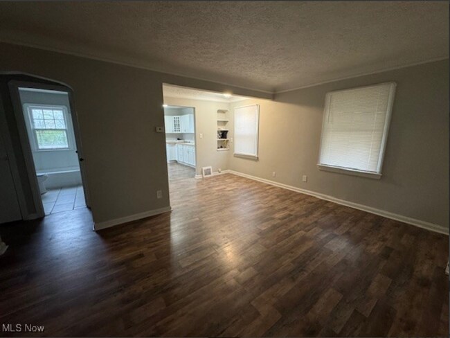 Foto del edificio - 3805 E 177th St