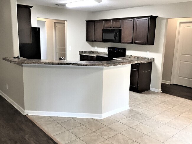 Foto del edificio - 108 Crooked Oaks Dr