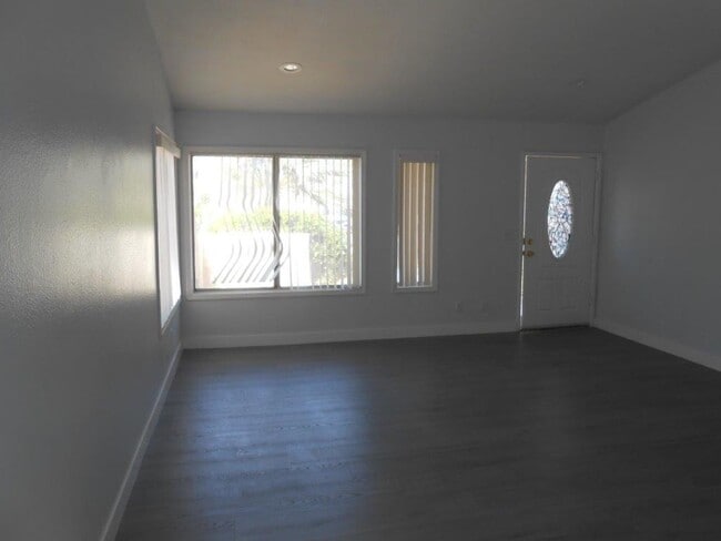 Building Photo - Cute Single Story Home in Henderson - Green Valley area