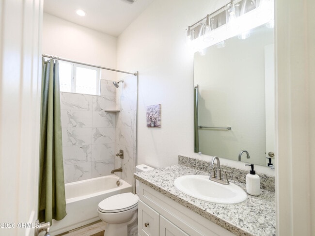 Building Photo - 11000 Cove Dr