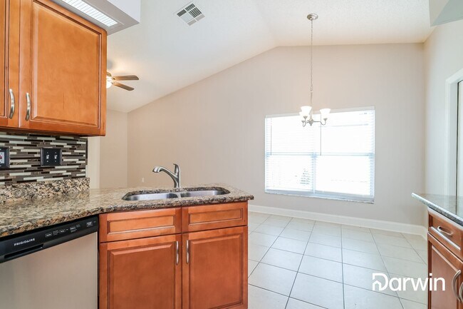 Building Photo - 626 McKinley Ct