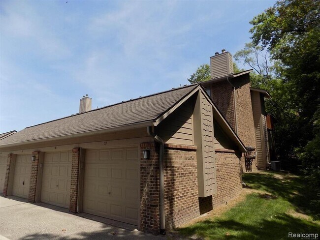 Foto del edificio - 11849 Sycamore Rd