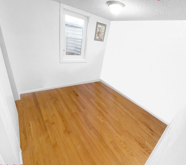 Foto del edificio - 3580 Hudson St