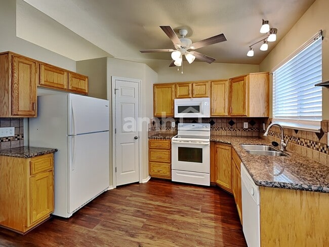 Building Photo - 643 N 1725 W