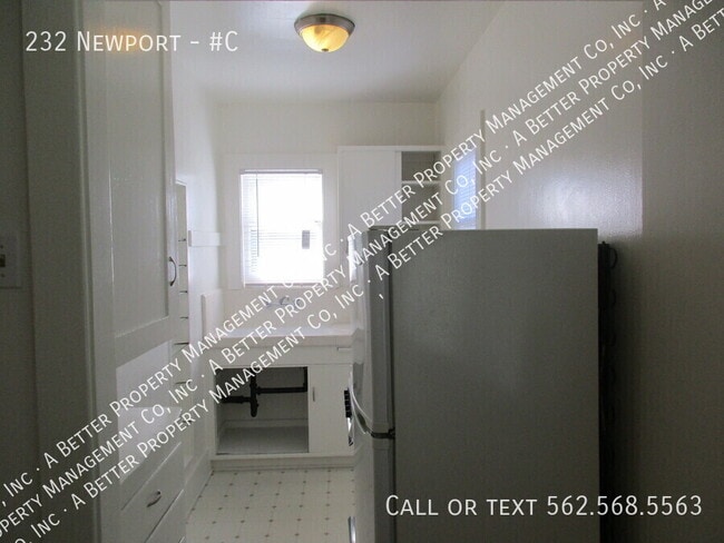 Foto del edificio - 232 Newport-#C
