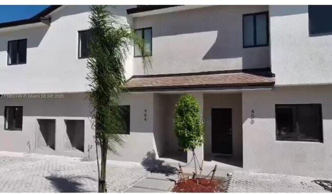 Foto del edificio - 400 SW 1st St