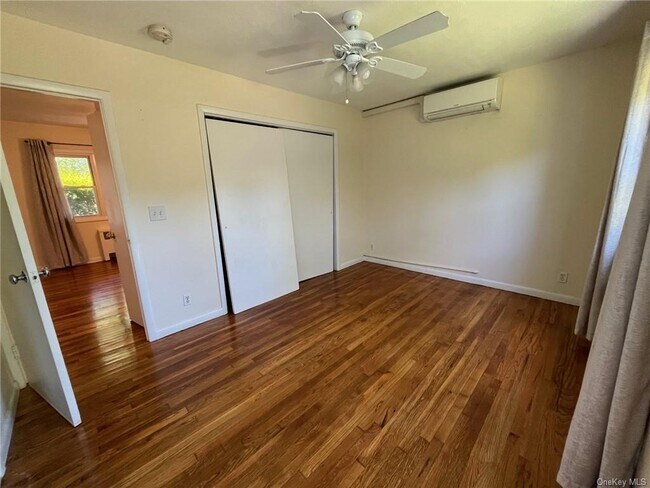 Foto del edificio - 553 Palmer Ave
