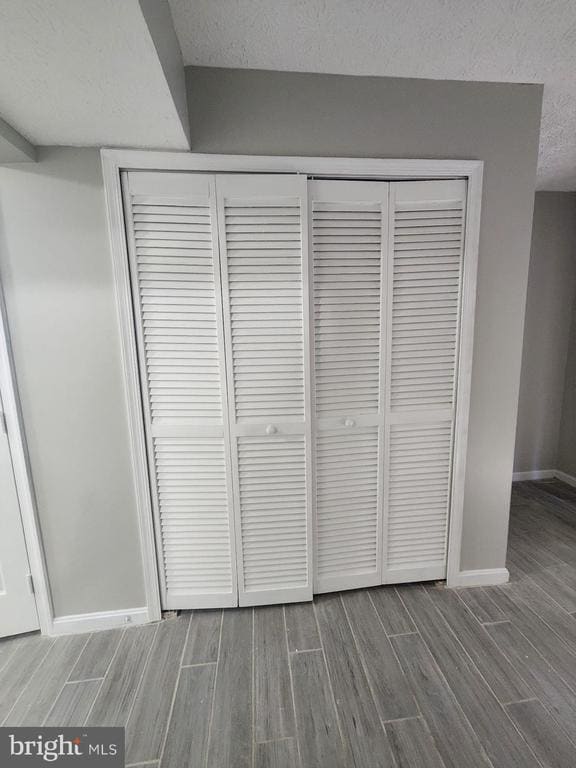 Foto del edificio - 405 Park Cove Dr