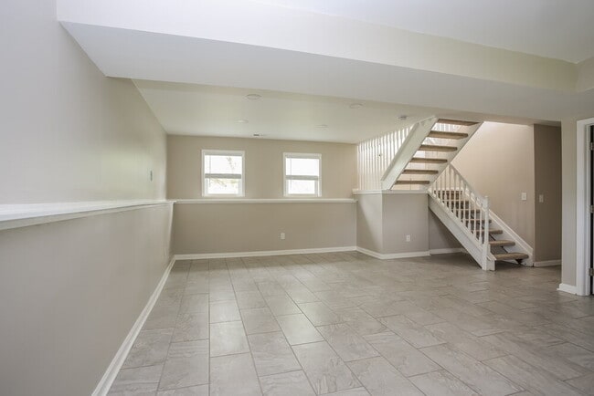 Building Photo - 6252 Tanbark Ct