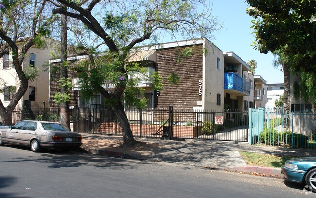 Building Photo - 977 S Westmoreland Ave
