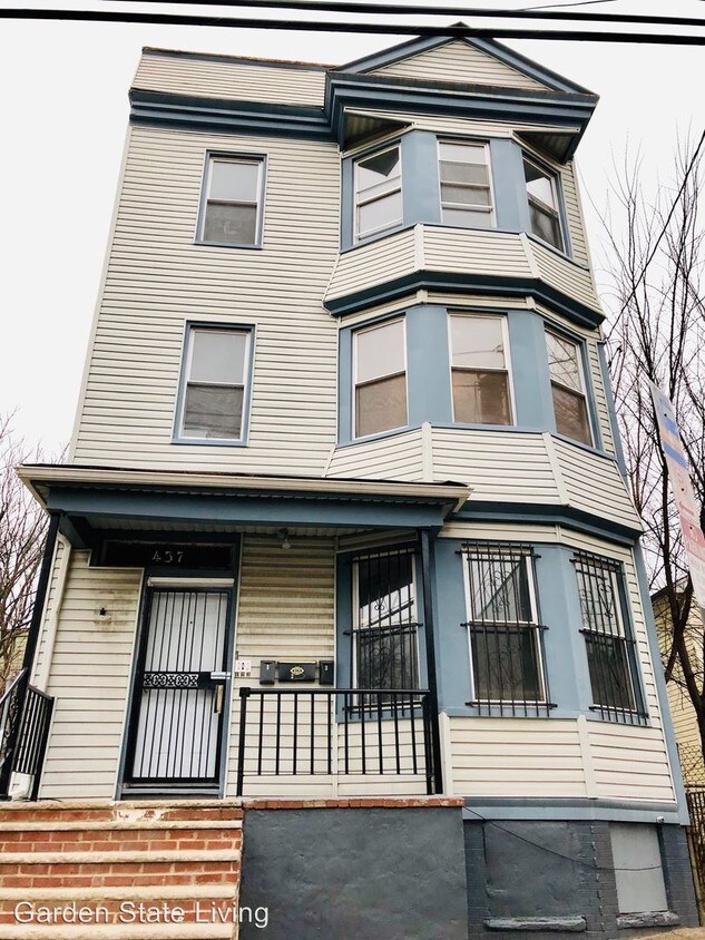 Primary Photo - 3 br, 1 bath Apartment - 437 Avon Avenue