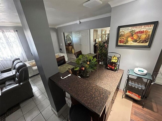Building Photo - 3 bedroom in Miami Gardens FL 33169